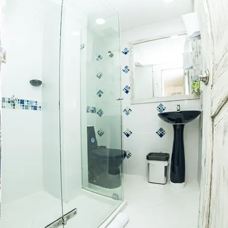 Casa Amanzi Hotel 2*