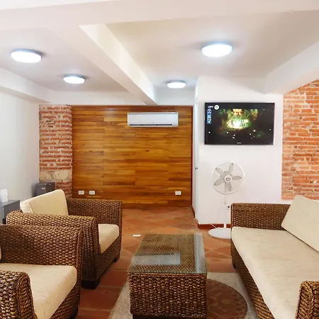 Casa Amanzi Hotel 2*